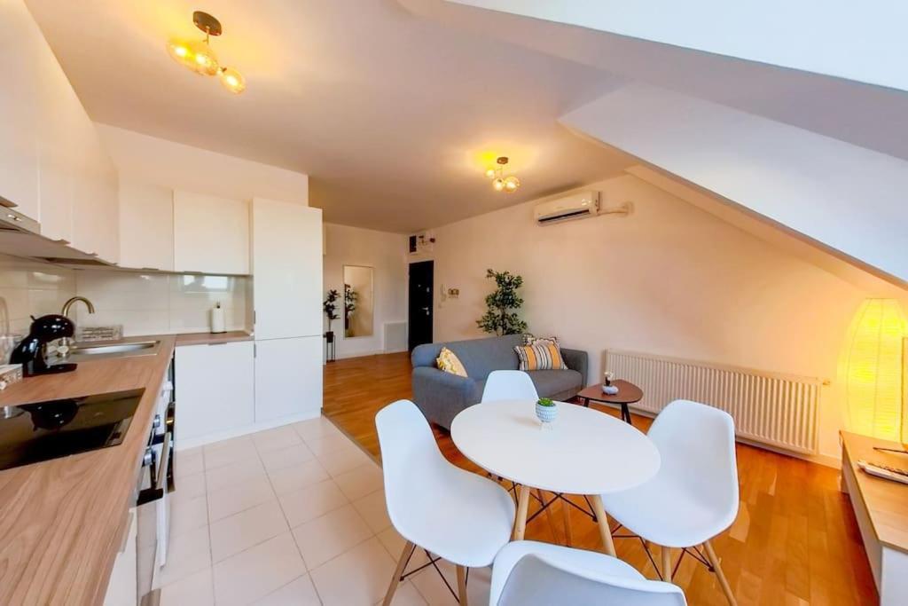 Bucharest Central Dd Apartment Luaran gambar